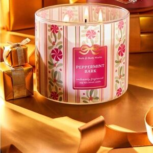 BBW PEPPERMINT BARK 3 WICK CANDLE (NWT)